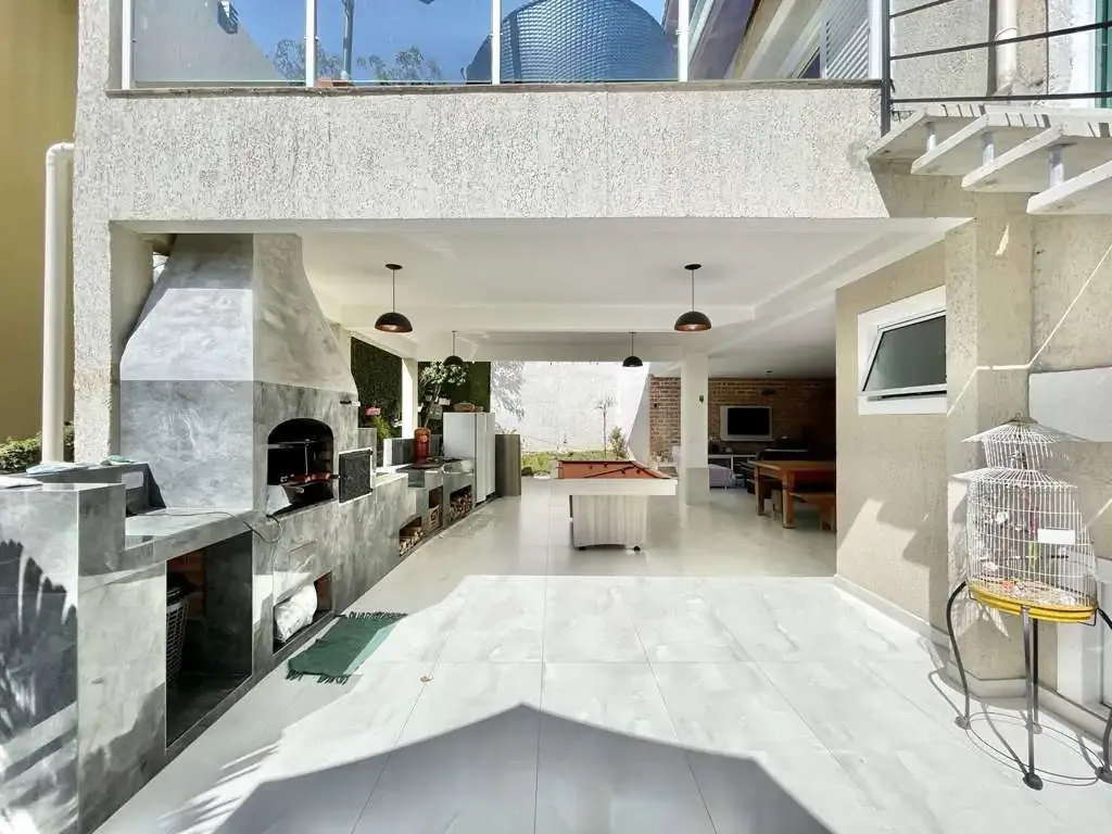 Casa em condomínio fechado